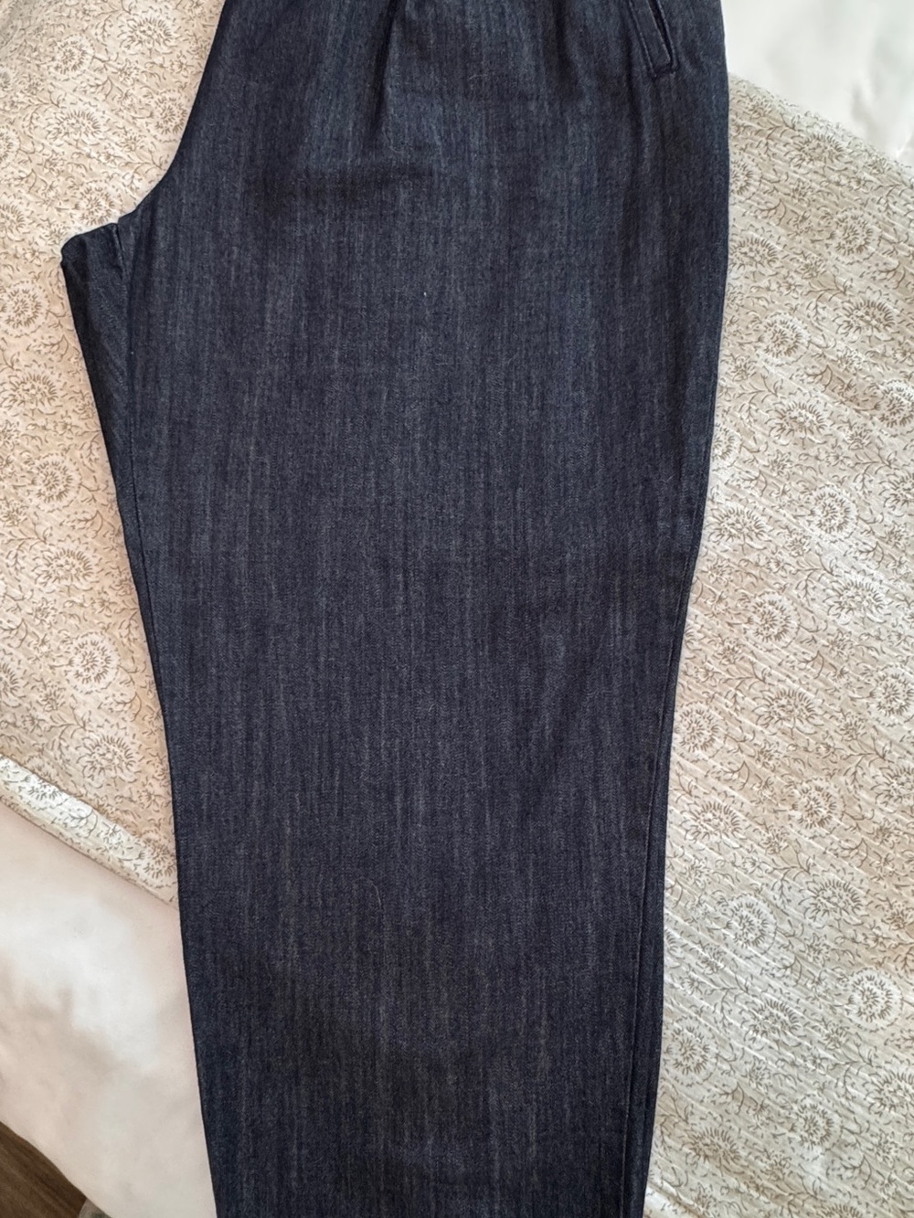 Old Navy Straight Leg Jeans in Dark Indigo